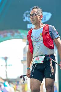 BIB: 140
                            <button type="button" onclick="openModal(24887222)" class="btn btn-primary btn-sm float-right btn-popup" data-toggle="modal" data-target=".modal-high-quality">
                        <i class="fas fa-shopping-cart"></i> Add to Cart
                    </button>
                                            <button type="button" onclick="isThisMe(24887222, true)" class="btn btn-success btn-sm float-right btn-popup btn-isme hidden" data-toggle="tooltip" data-placement="bottom" title="นี่คือรูปของคุณใช่ไหม คลิกที่นี่เพื่อเอาเข้าอัลบั้ม">
                        <i class="fas fa-plus"></i> Add to album
                    </button>
                    <button type="button" onclick="isThisMe(24887222, false)" class="btn btn-warning btn-sm float-right btn-popup btn-isnotme hidden">
                        <i class="fas fa-ban"></i> Remove from album
                    </button>